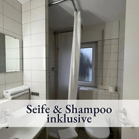 Grosse Moderne In Bester Bodenseelage L 1 Minute Zum Bodensee L 3 L Vollausgestattete Kueche L Sonnenbalkon L Wlan L Willkommen Im Mettnau Radolfzell am Bodensee